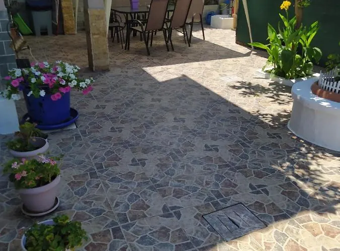 Apartman Lucy's House Liménasz