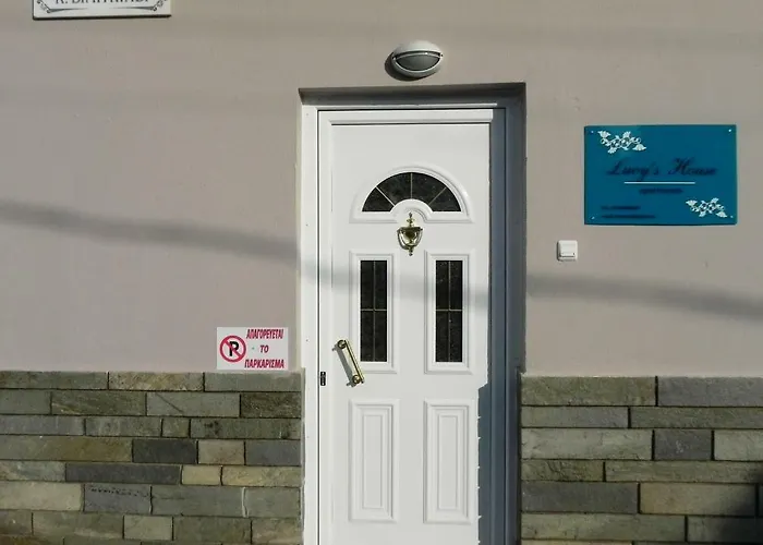 Lucy's House Apartman